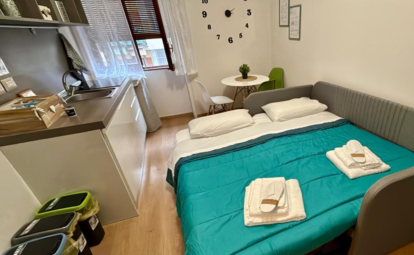 Ferienwohnung Dimora Del Corso Salerno Exterior foto